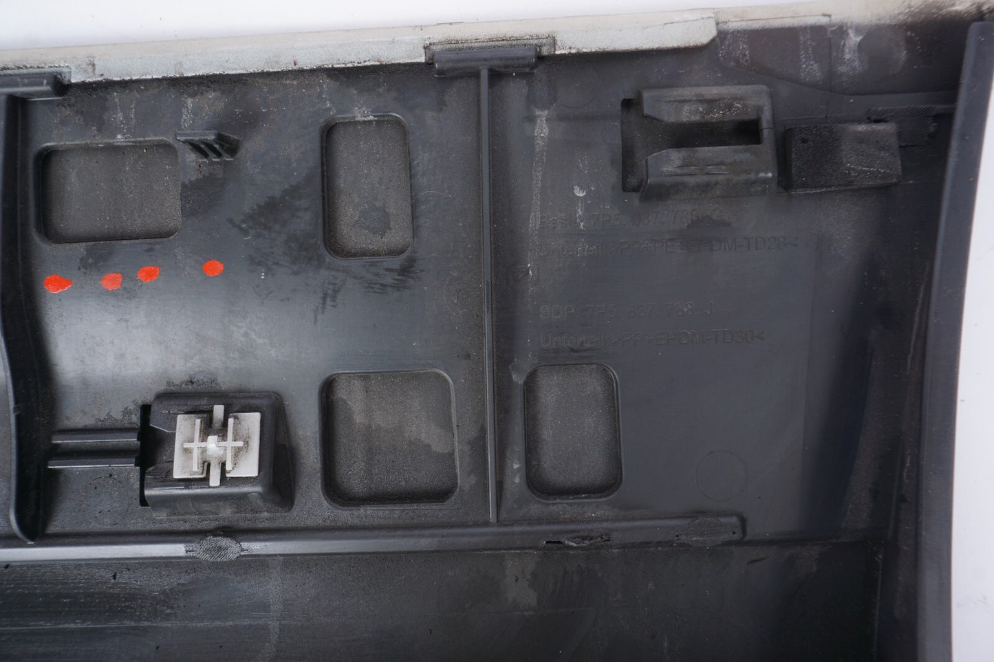 11 - 18 Porsche Cayenne 958 Rear Right Passenger Door Lower Molding OEM