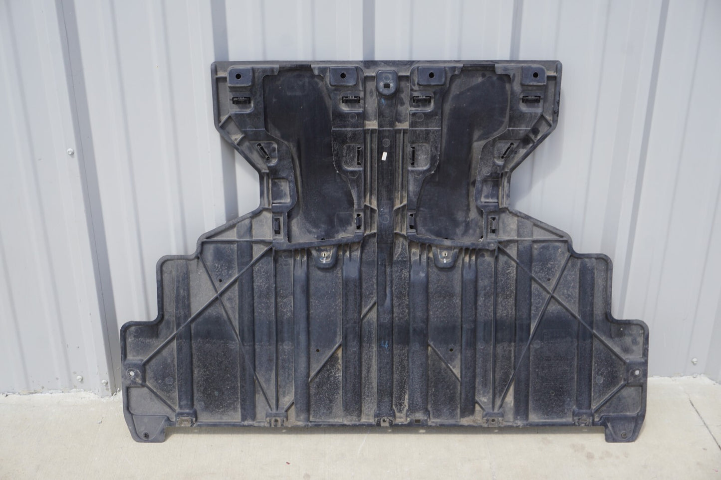 2021 - 2023 Polestar 2 Rear Under Body Tray Splash Shield Guard 31694427 OEM