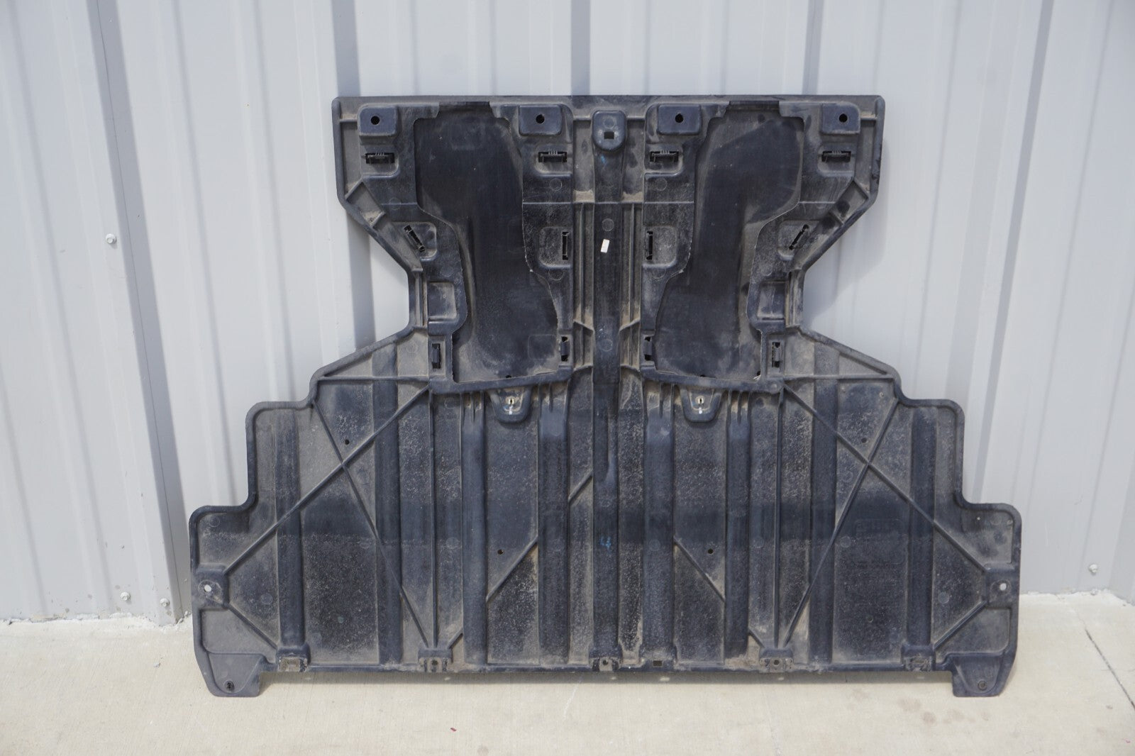2021 - 2023 Polestar 2 Rear Under Body Tray Splash Shield Guard 31694427 OEM
