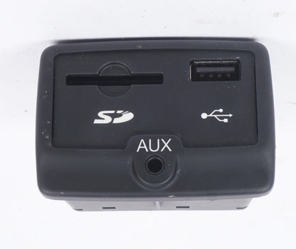 2014 - 2017 Fiat 500L USB Socket AUX Input  OEM