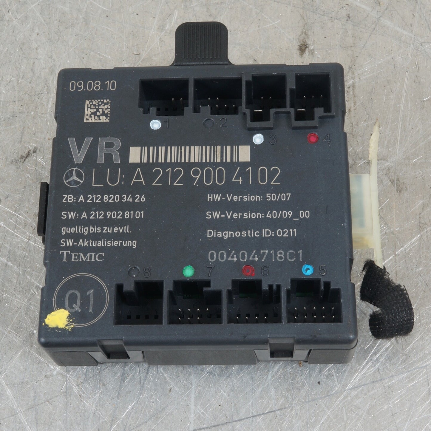 08-18 Mercedes X204 GLK350 C300 E350 Front Right Side Door Control Module