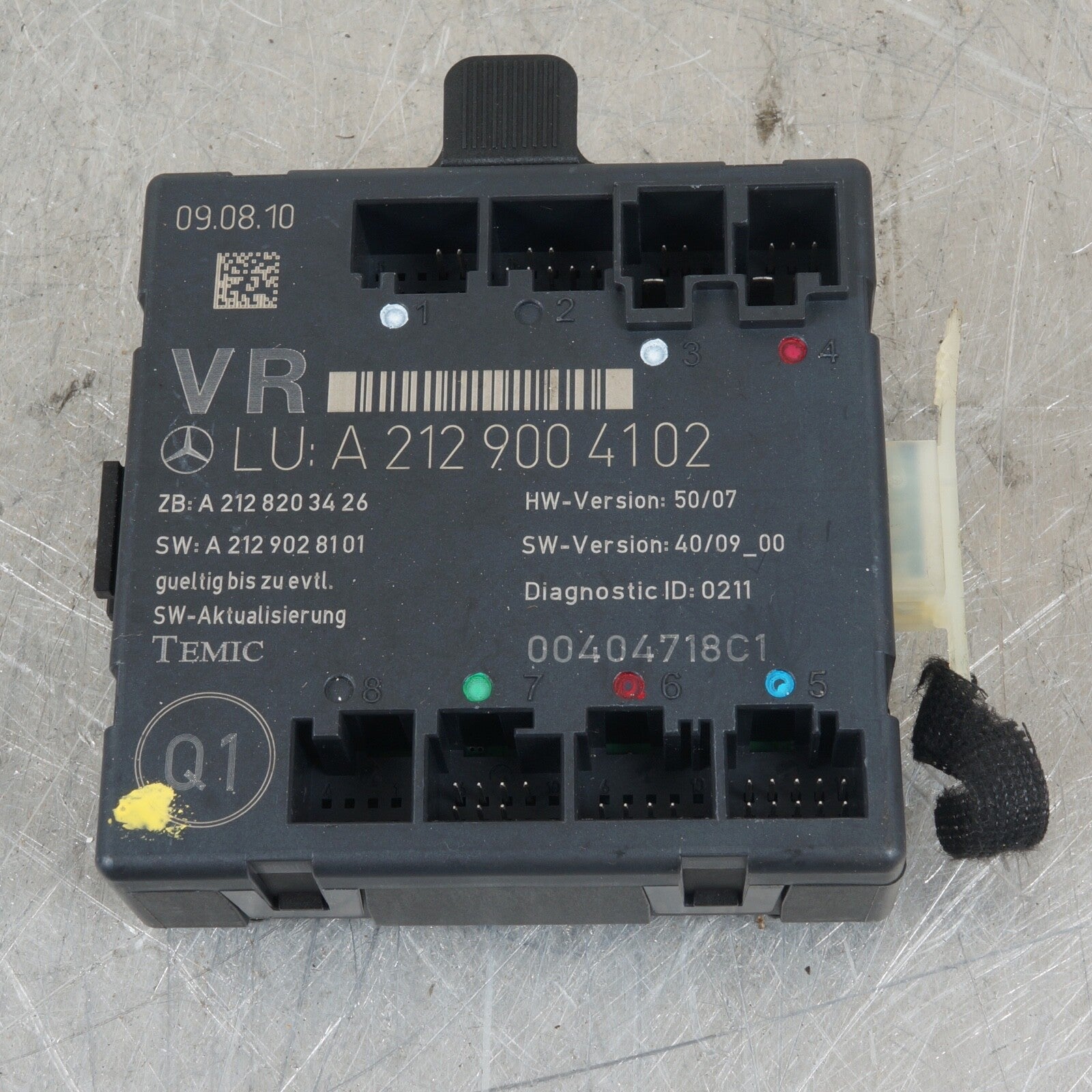 08-18 Mercedes X204 GLK350 C300 E350 Front Right Side Door Control Module