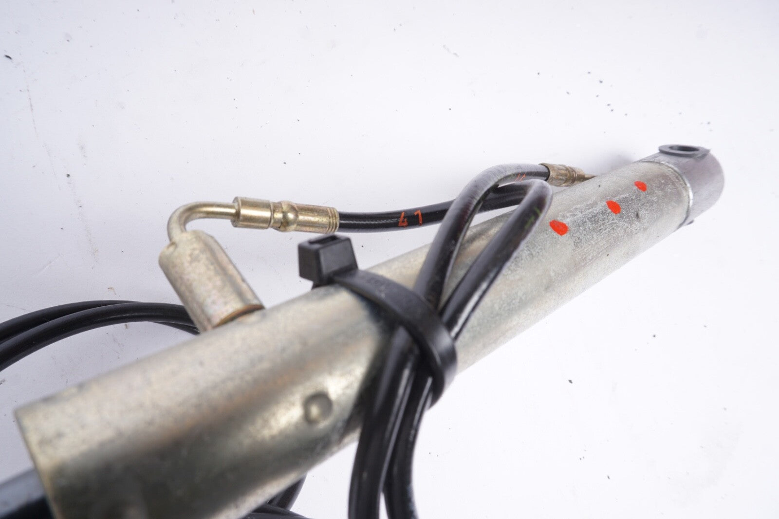 2003-2008 MERCEDES SL500 CONVERTIBLE ROOF HYDRAULIC CYLINDER SHOCK LINE 41 51