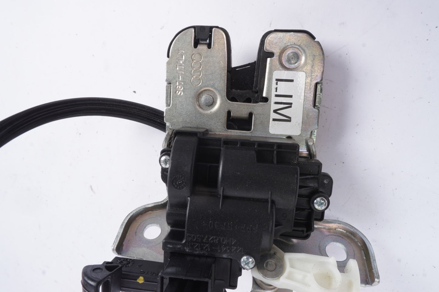 11-18 Audi A8L Quattro Rear Trunk Lock Latch Actuator 4H0827505A Oem