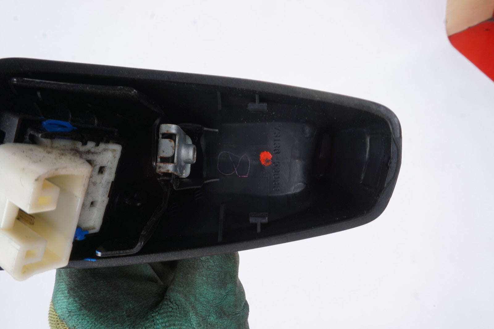 2010 - 2015 Lexus Is250 Is350 Convertible Left Front Seat Belt Control Switch
