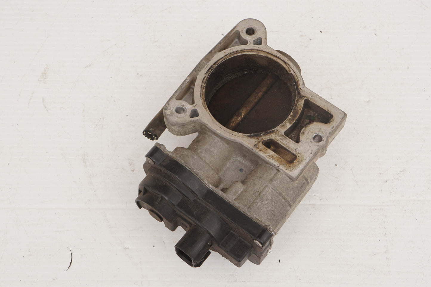 2001 - 2005 Chevrolet Silverado 5.3 V8 THROTTLE BODY 1257080 OEM