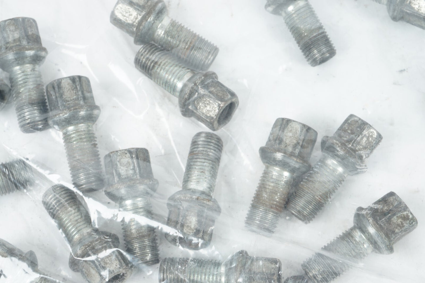 2012 - 2018 AUDI A7 WHEEL LUG NUT BOLTS SET OF 20 OEM
