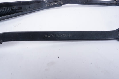 10-13 Mercedes Benz E350 Coupe Convert Left Right Front Windshield Wiper Arm OEM