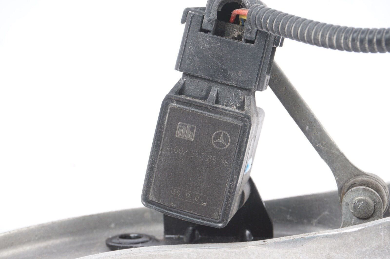 03-12 Mercedes R230 SL500 SL550 Front Right Passenger Side RWD Upper Control Arm