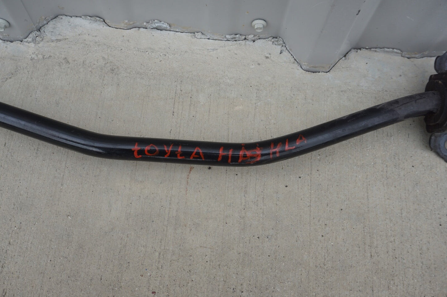 2014-2019 Toyota Highlander 3.5L Fwd Rear Back Stabilizer Sway Bar 48812-0E070