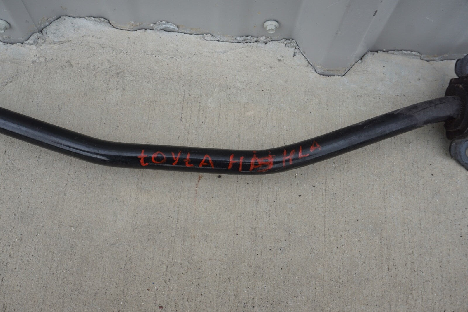2014-2019 Toyota Highlander 3.5L Fwd Rear Back Stabilizer Sway Bar 48812-0E070