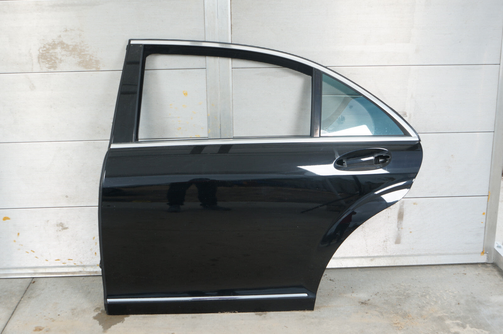 2007 - 2013 MERCEDES-BENZ S550 REAR LEFT DRIVER SIDE DOOR SHELL OEM