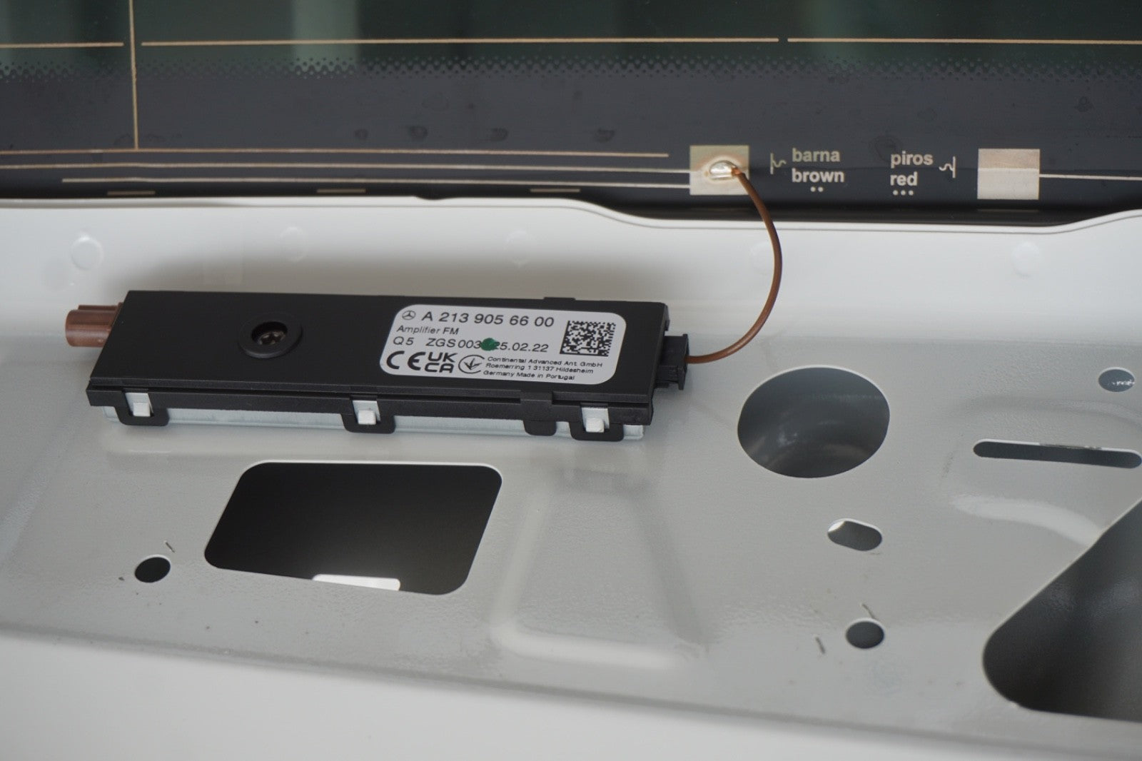 2022 - 2025 MERCEDES EQB300 X243 TAIL GATE TAILGATE TRUNK LID HATCH WHITE