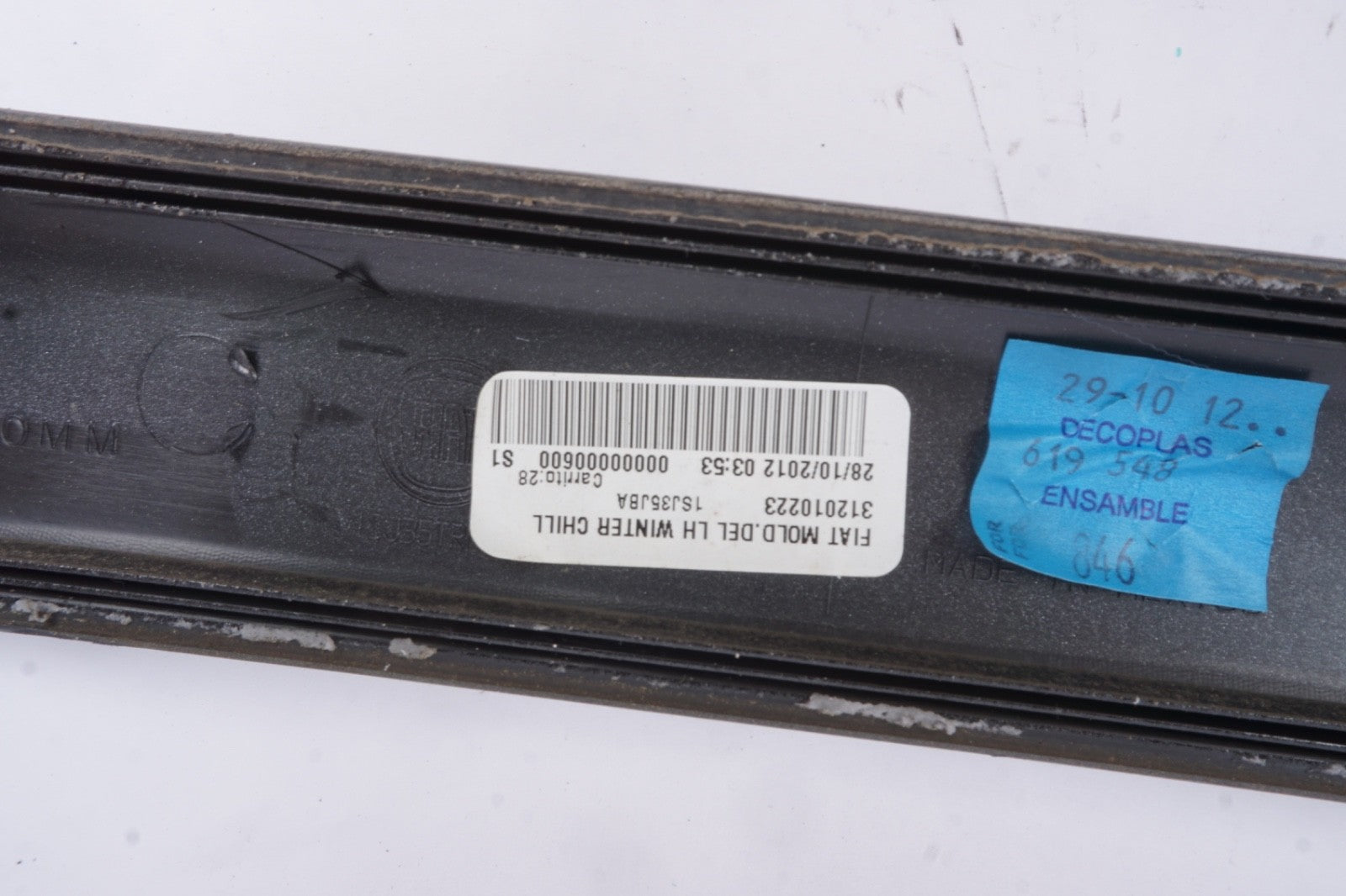 2012 - 2017 Fiat 500 Front Door Molding Left OEM