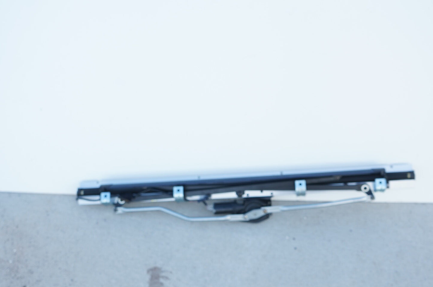 07-14 Mercede W216 CL550 CL65 AMG Rear Window Sun Shade Roller Blind Trim OEM