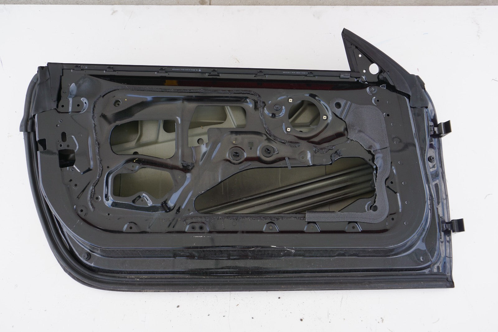 2012 - 2018 BMW 650i FRONT LEFT DRIVER DOOR SHELL OEM