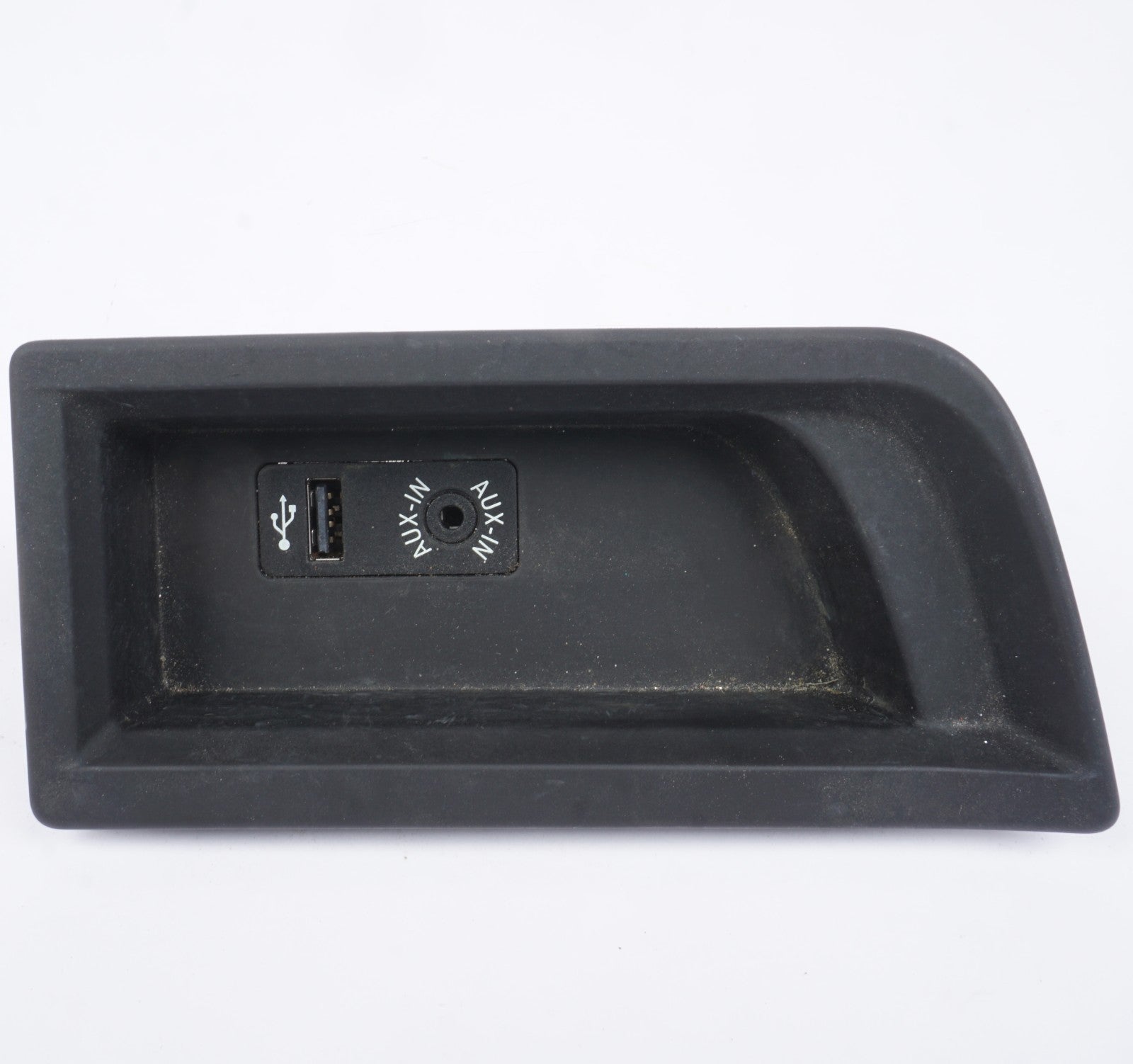14-16 BMW 428 435 440 Convertible Center Console USB & AUX Port Socket  OEM