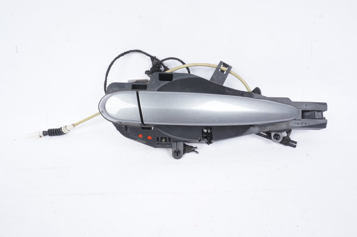 07 - 13 BMW 328i 335i Convertible Front Right Passenger Exterior Door Handle OEM