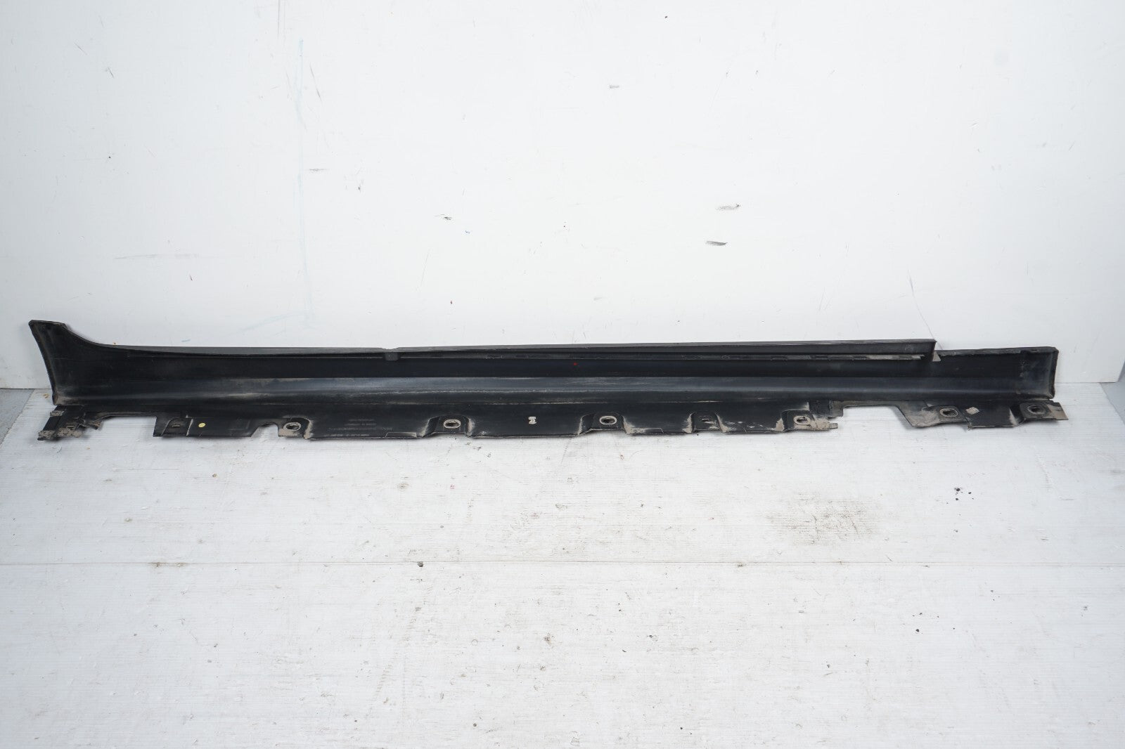 2011-2016 BMW 528i 535i 550i F10 Left Driver Side Skirt Rocker Panel Molding OEM