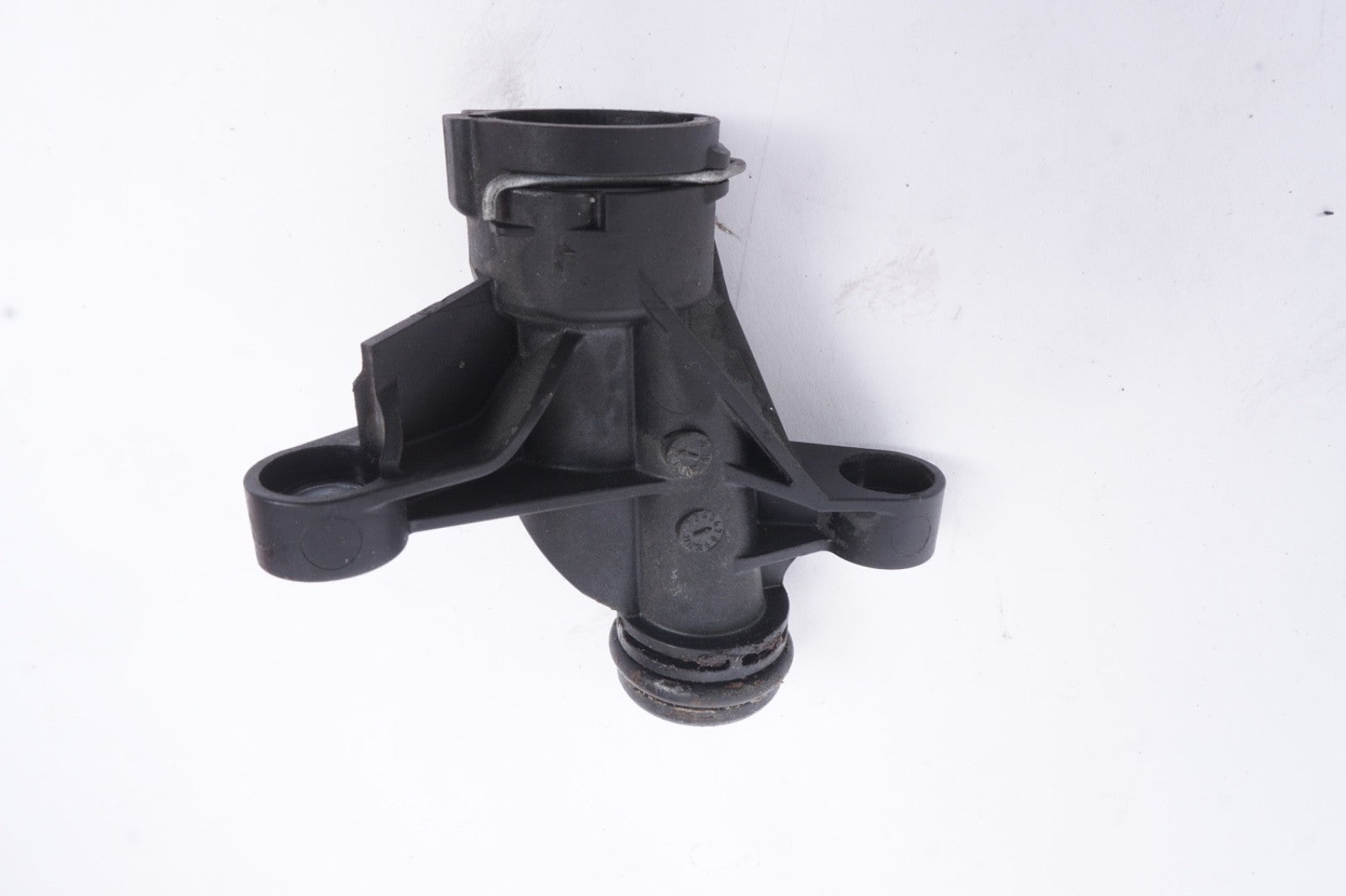 2782002152 Coolant Feed Line For Benz Fits Benz C207 W166 X166 S550 E550 CLS550