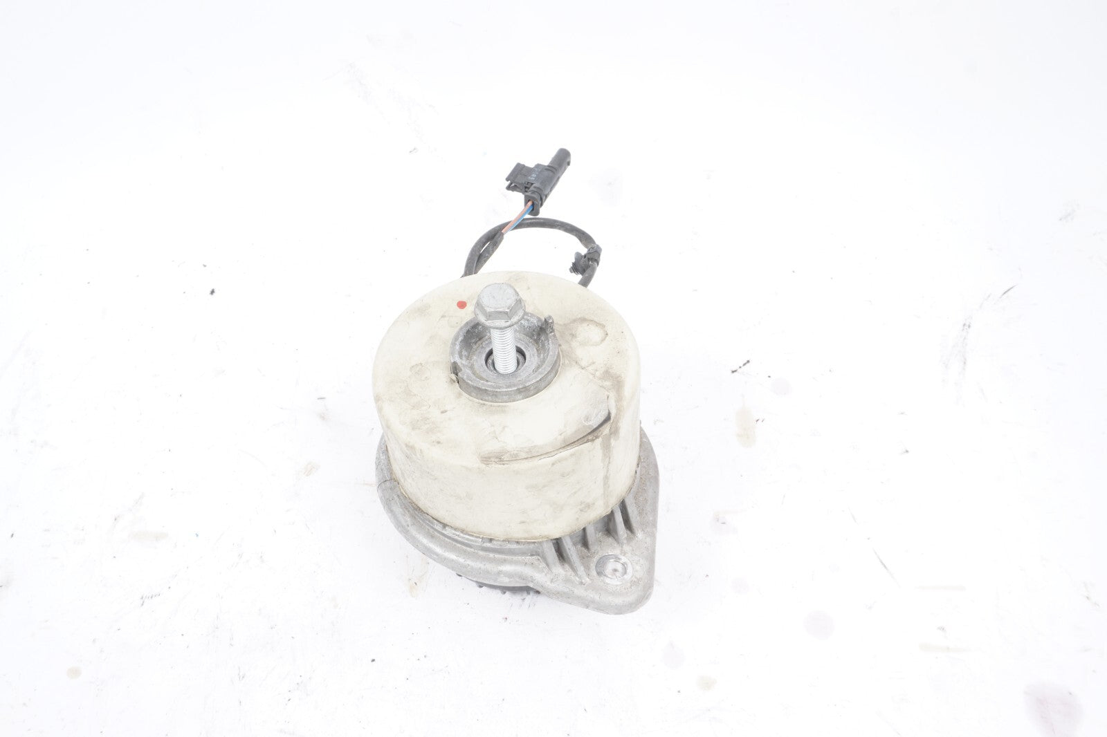 14-17 Mercedes S550 W222 Engine Motor Mount Right A2222407217 OEM