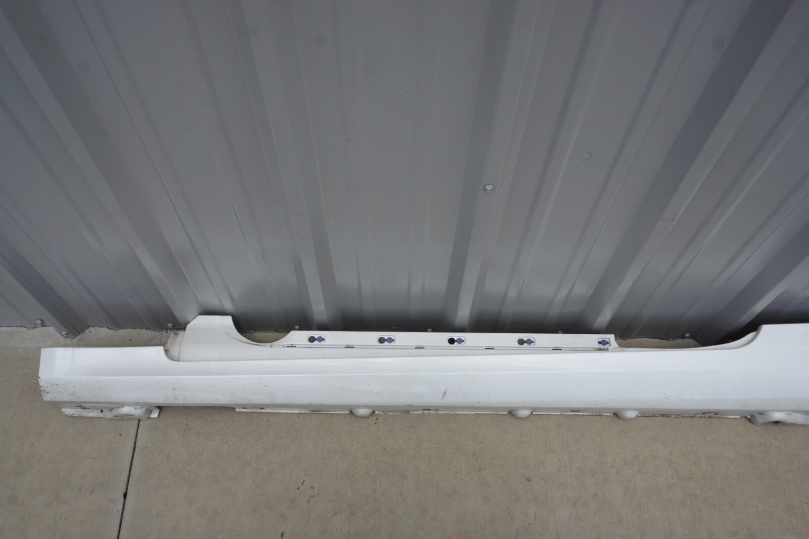 11-17 Mercedes W207 E350 Convertible Left Driver Rocker Panel Skirt Molding OEM