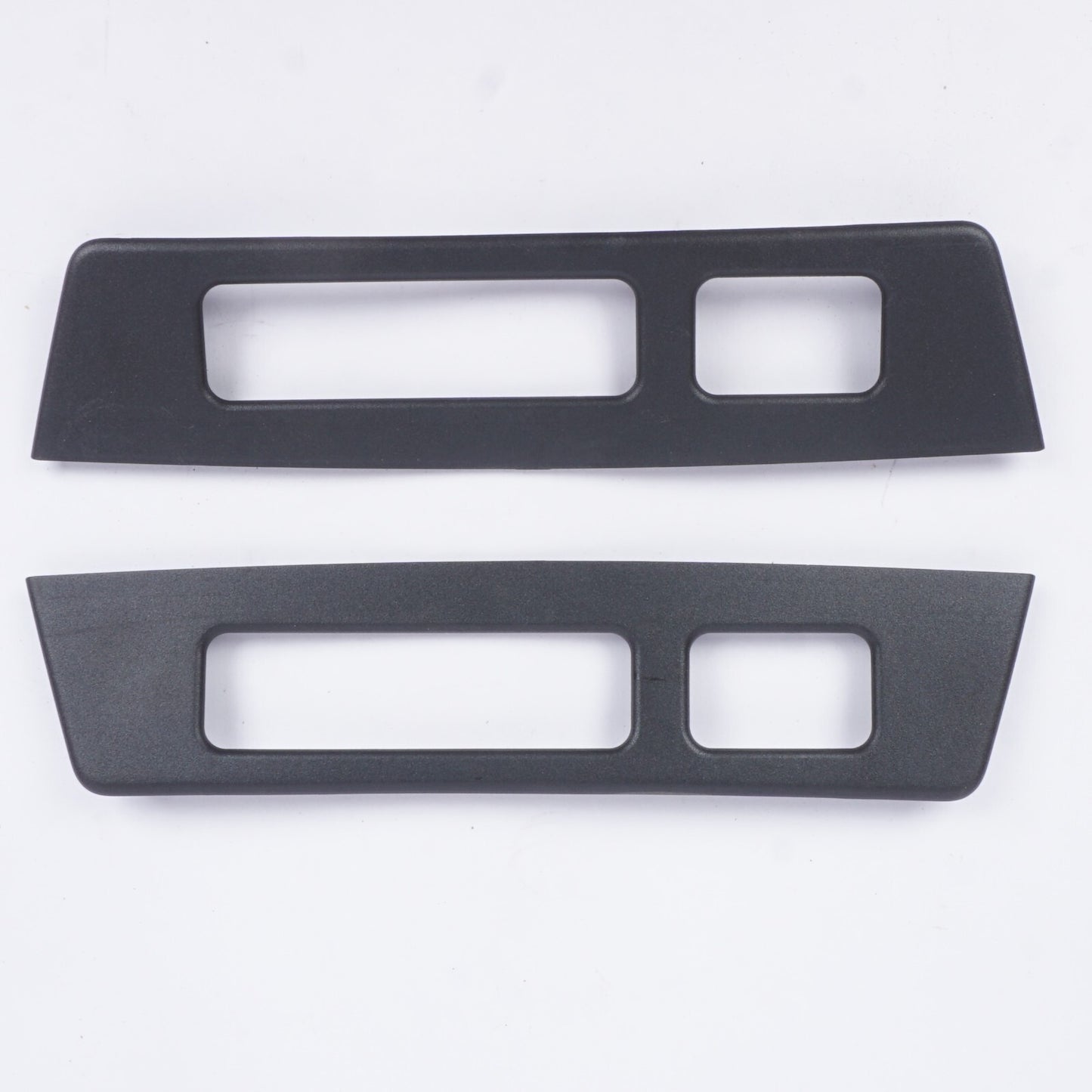 2021 - 2023 BMW G23 G83 Convertible Roof Base Plate Cover Left & Right OEM