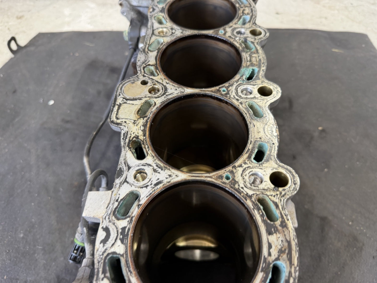 BMW Z4 Engine Cylinder Short Block 2.5L 6 Cylinder Fits 2003-2005 2003 2004 2005