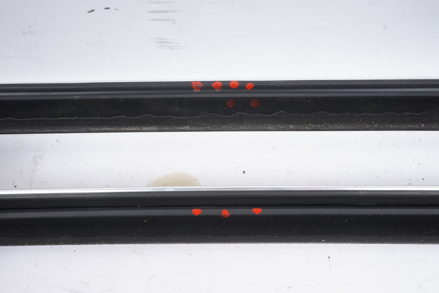 11-17 Mercedes E550 E350 Convertible REAR WINDOW MOLDING LEFT RIGHT PAIR TRIM