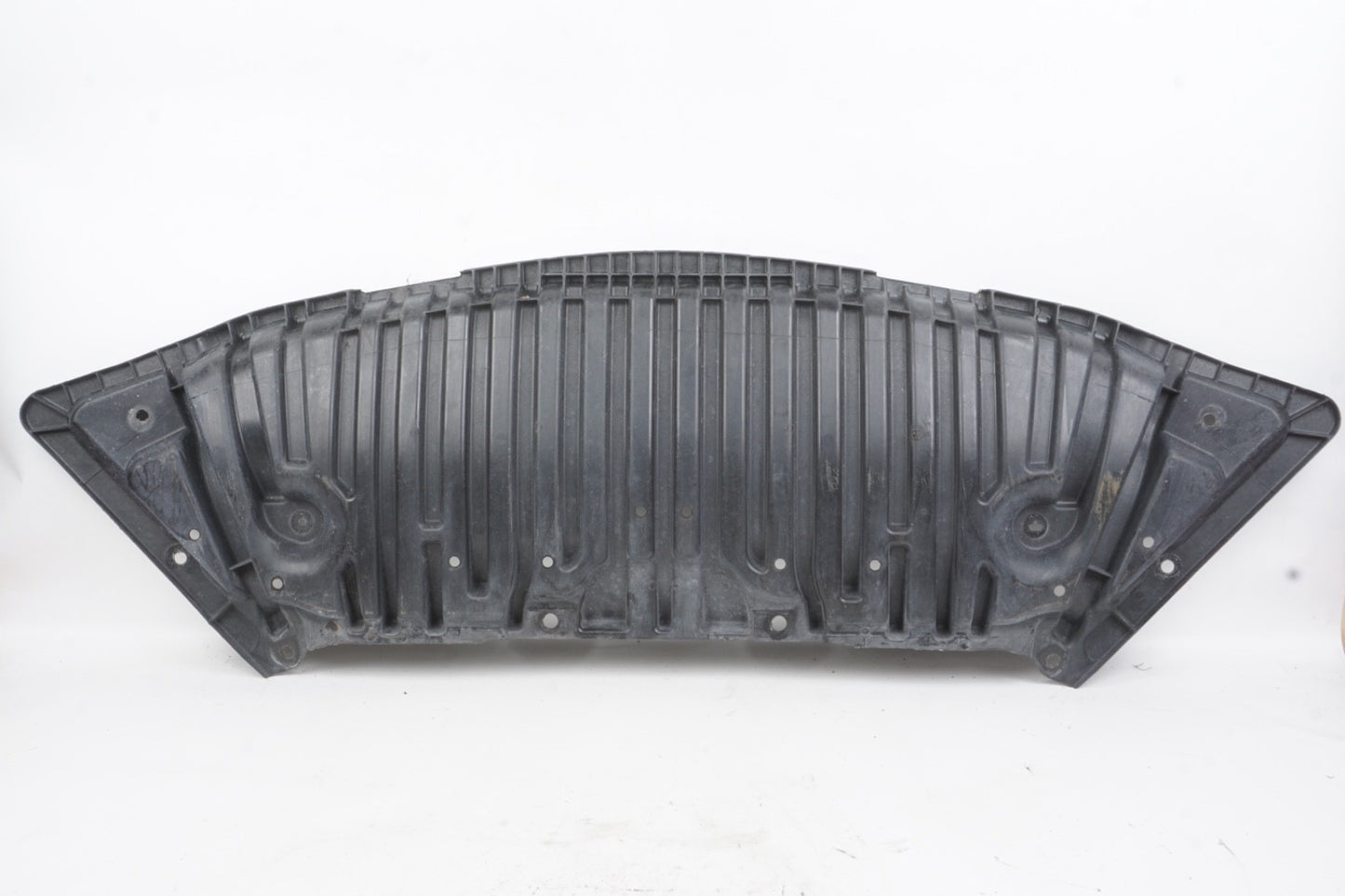 2008 - 2014 MERCEDES C200 C250 C300 C350 Engine Front Lower Mud Flap Splash Guar
