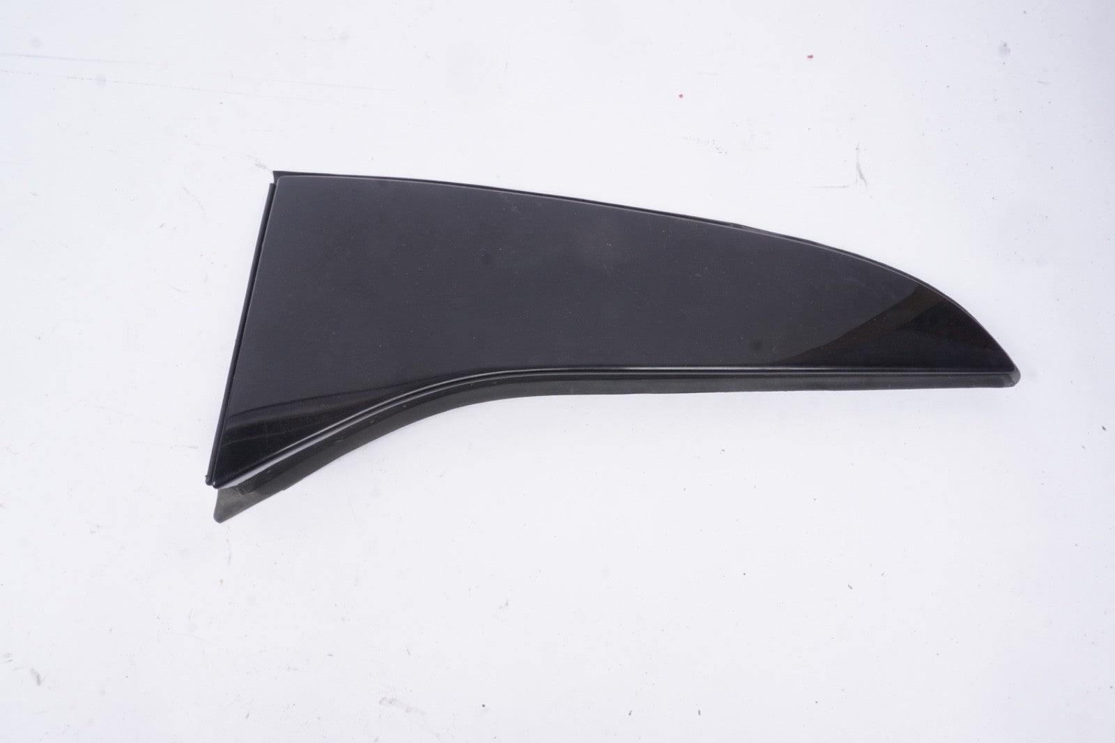 2020-2023 MERCEDES GLB250 LEFT AND RIGHT SET  REAR SPOILER SIDE MOLDING