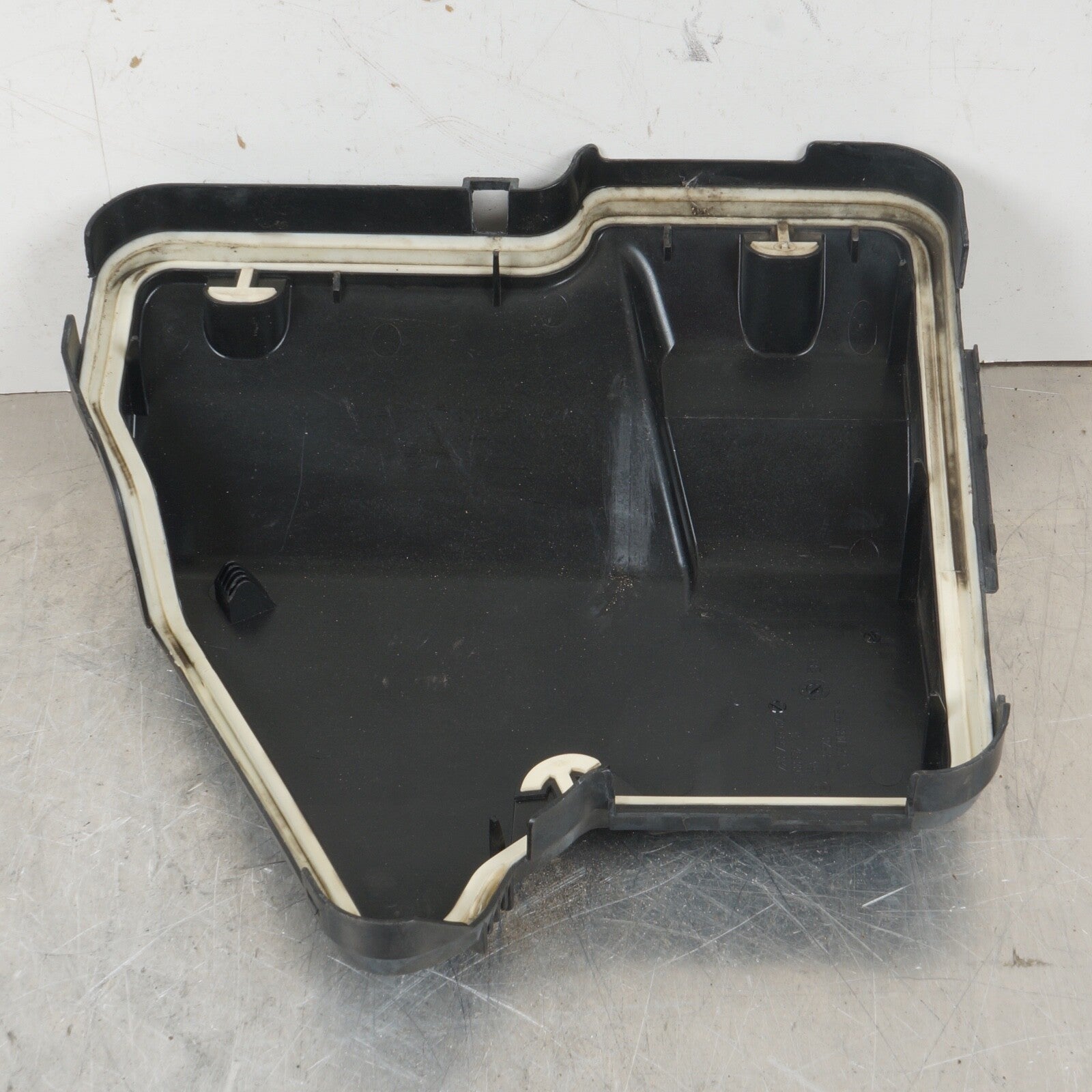 2007-2018 BMW X5 - Engine Module Housing Cover 7555102