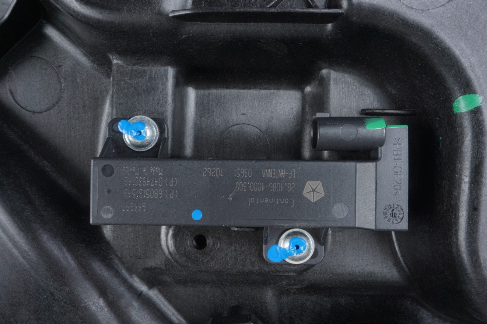 2016 - 2018 FIAT 500X  REAR LEFT DRIVER SIDE WINDOW REGULATOR