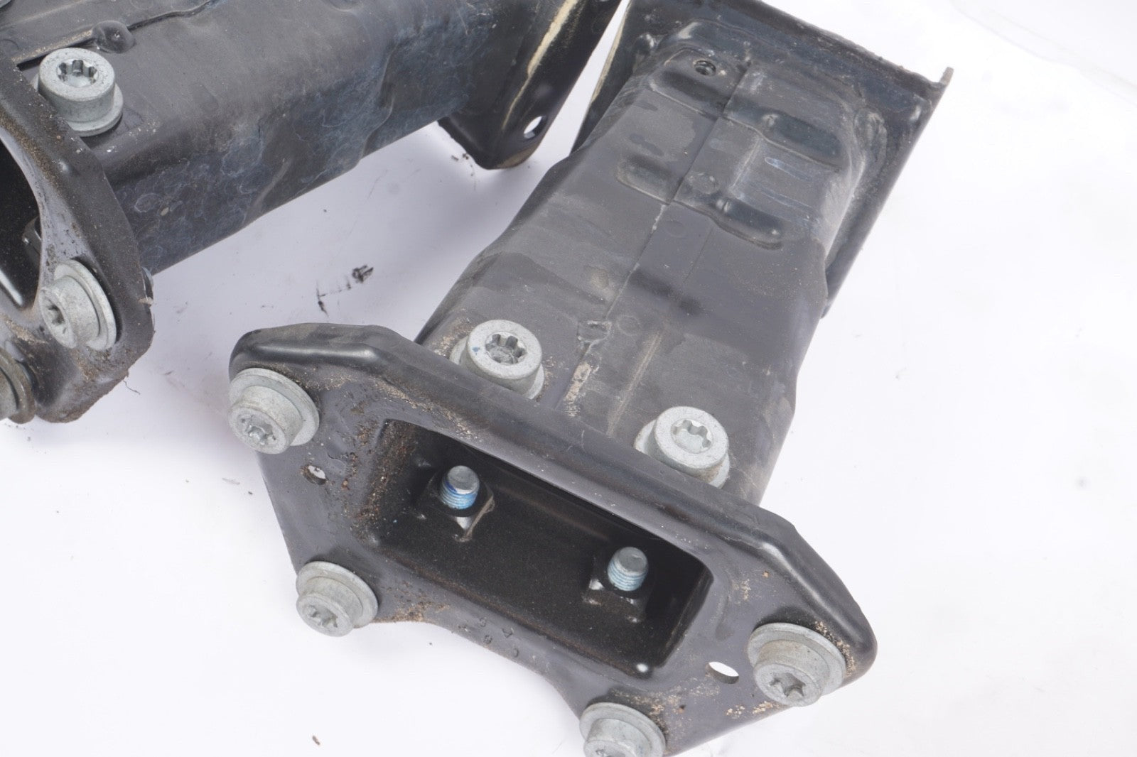 2007-2013 MERCEDES W221 S500 S550 FRONT L&R BUMPER REINFORCEMENT BAR BRACKET