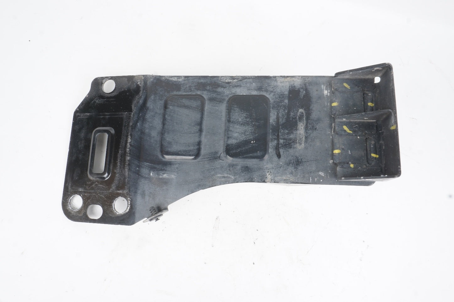 2017 - 2019 ALFA ROMEO GIULIA FRONT LEFT SIDE BUMPER MOUNT SUPPORT BRACKET OEM
