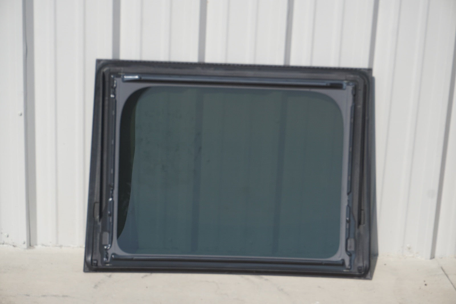 2022 - 2025 Mercedes EQB250 EQB300 EQB350 Rear Panoramic Sunroof Glass OEM