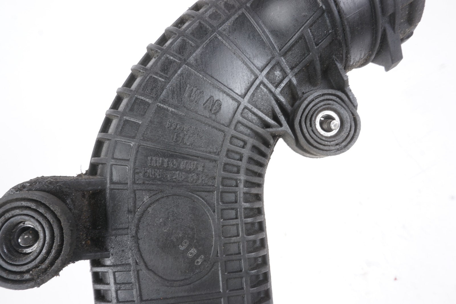 2014-2017 Volkswagen Passat 1.8L Turbo Intercooler Hose Pipe 1K0145840R OEM