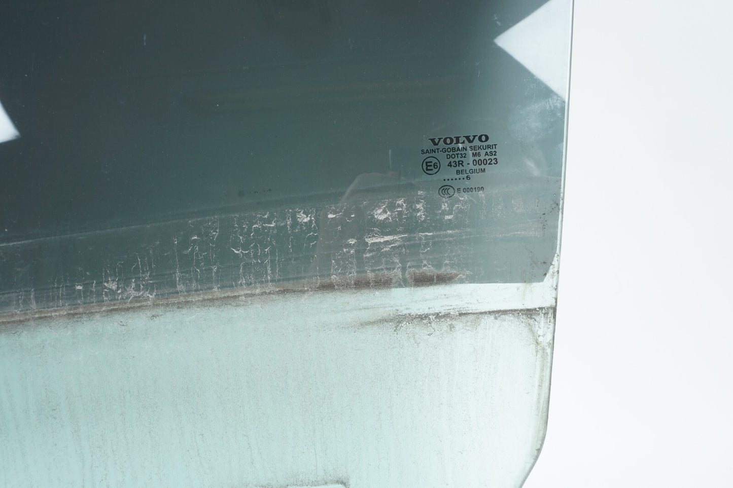 2006-2013 VOLVO C70 FRONT LEFT DRIVER SIDE DOOR WINDOW GLASS OEM