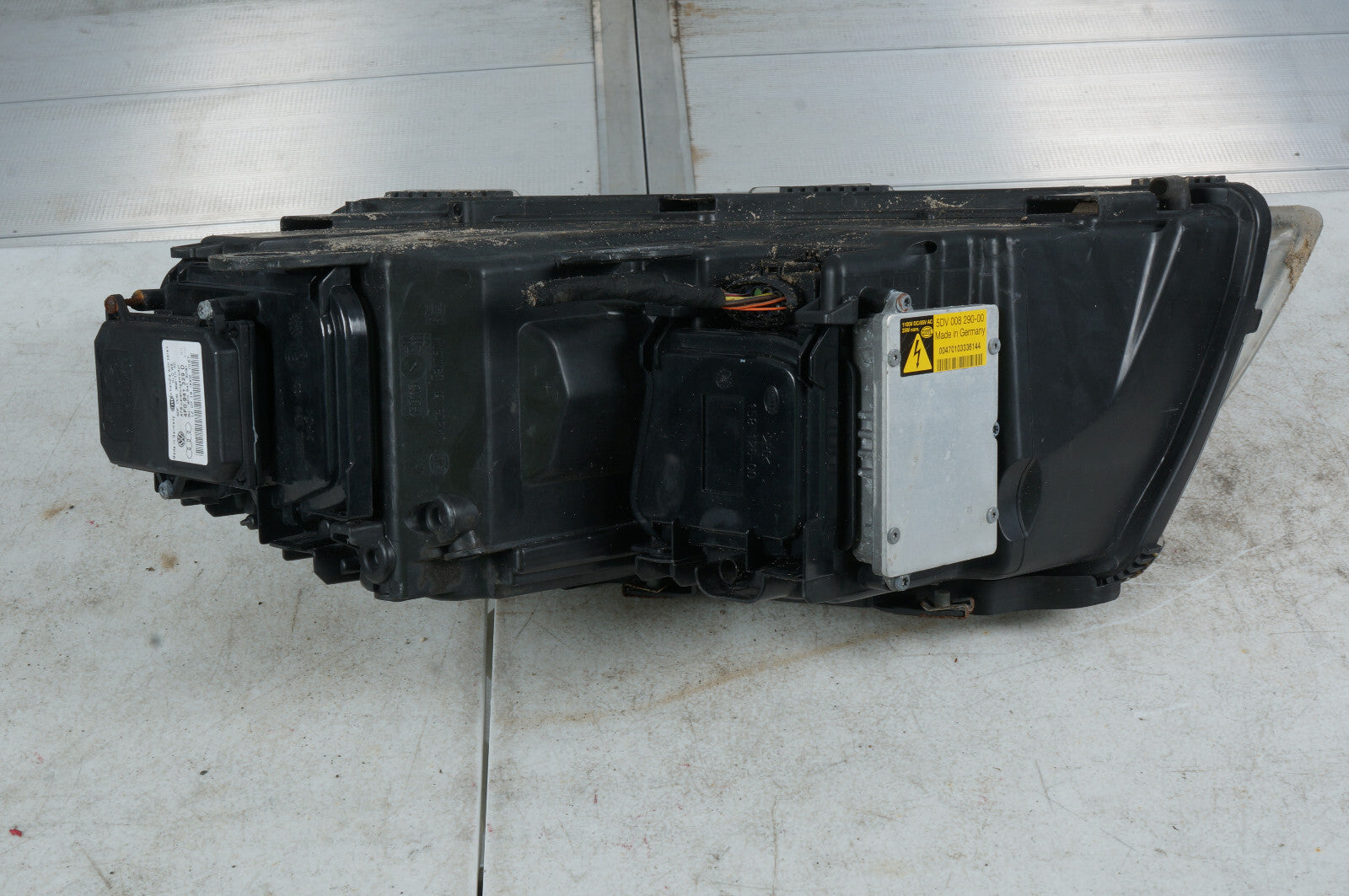 06-10 AUDI A8 A8L S8  HEADLIGHT RH RIGHT PASSENGER SIDE OEM !!!WATER DAMAGED!!!