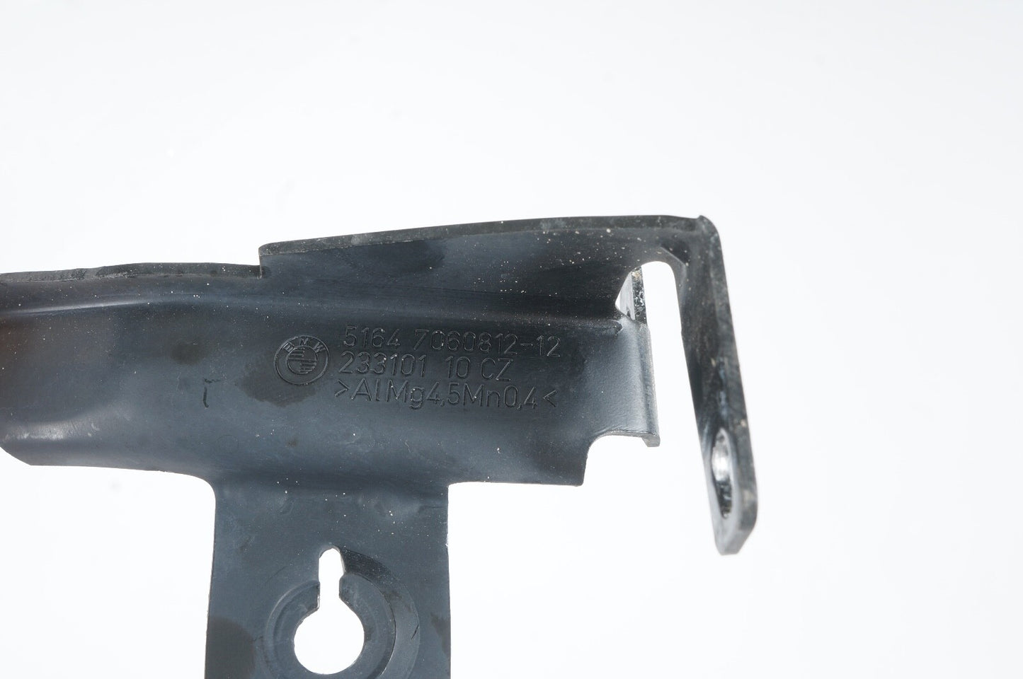 06-10 BMW 650I M6 E64 E63 FRONT LEFT RIGHT SIDE FENDER LOWER BRACKET HOLDER PAIR