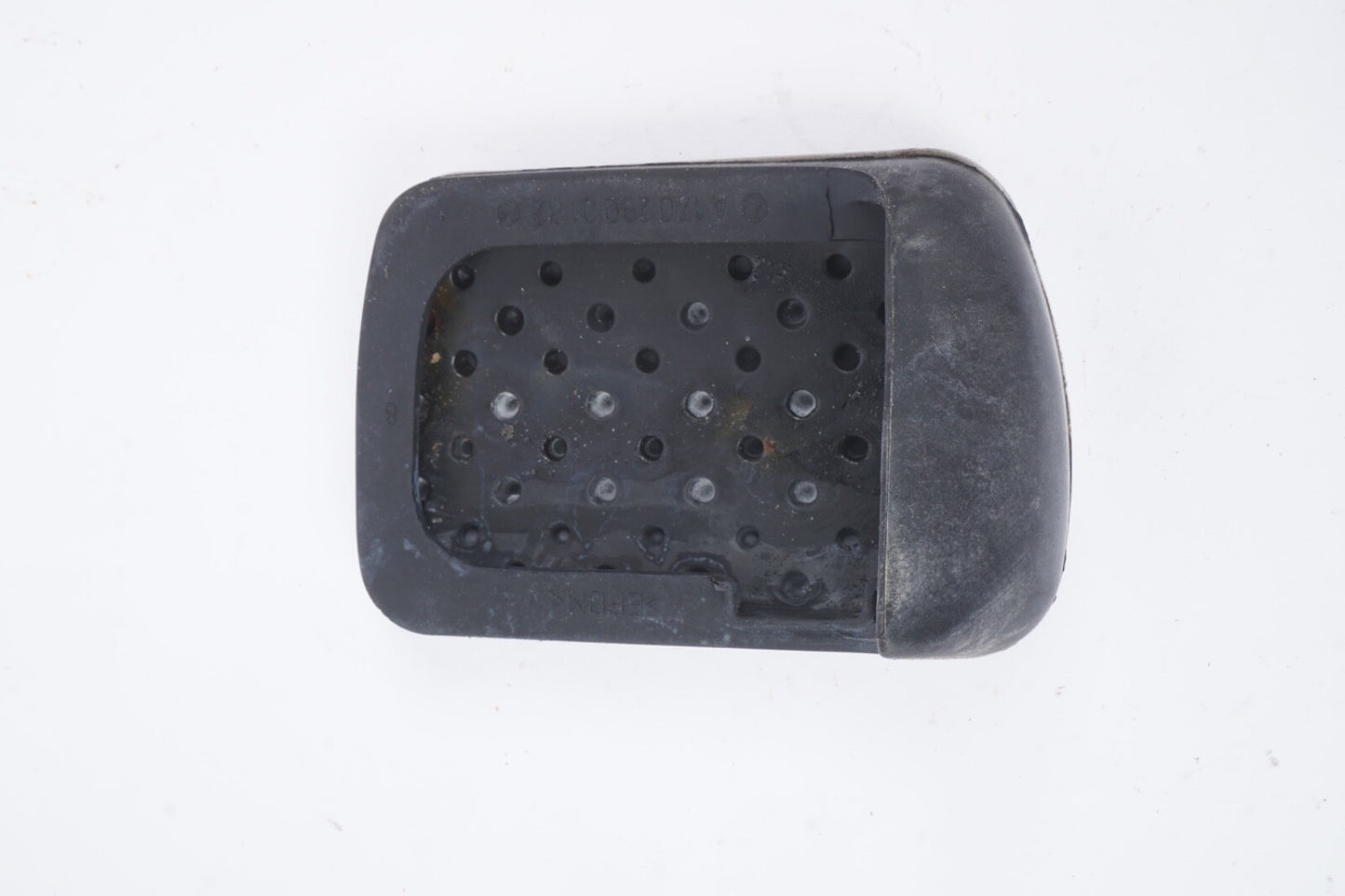 10-17 Mercedes W207 E350 E550 Brake Pedal Pad 1702900182 OEM