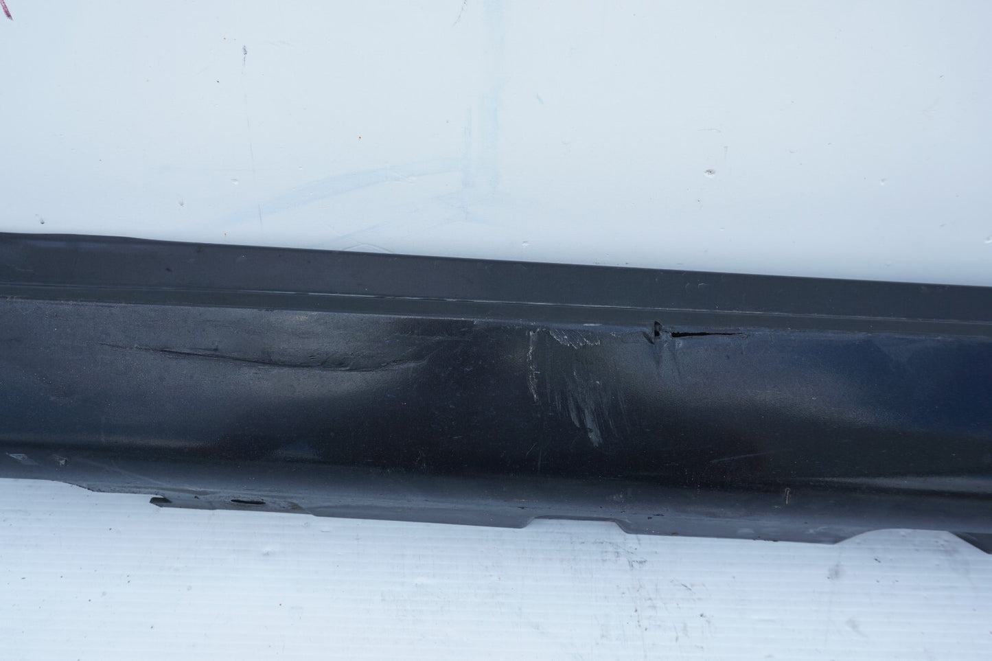 2010-2017 BMW 535I GT 550GT LEFT DRIVER SIDE SKIRT ROCKER PANEL OEM
