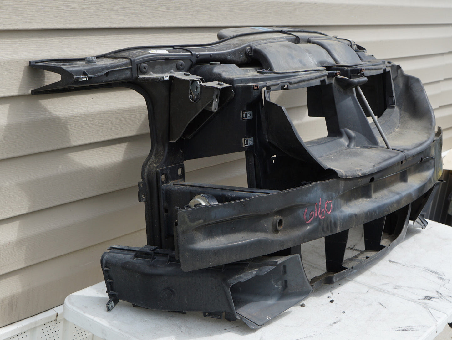 09 10 11 12 13 BMW 335i 328i E93 RADIATOR SUPPORT W/ BUMPER REINFORCEMENT OEM
