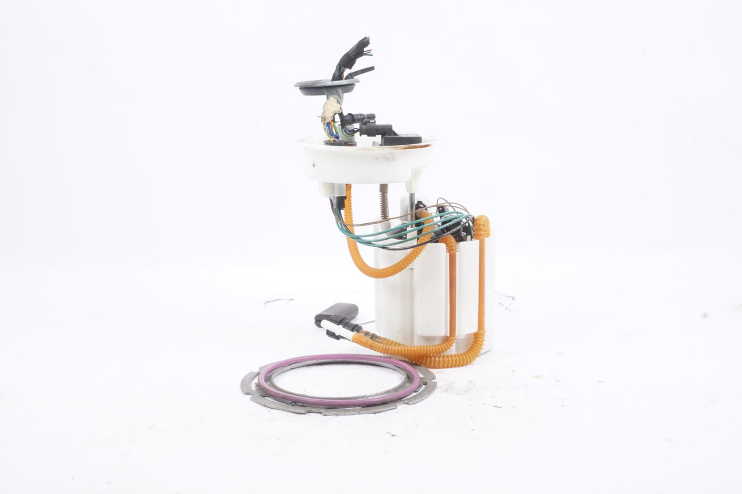 2018-2022 BMW X2 F39 OEM Tank Mounted Fuel Pump 7300463