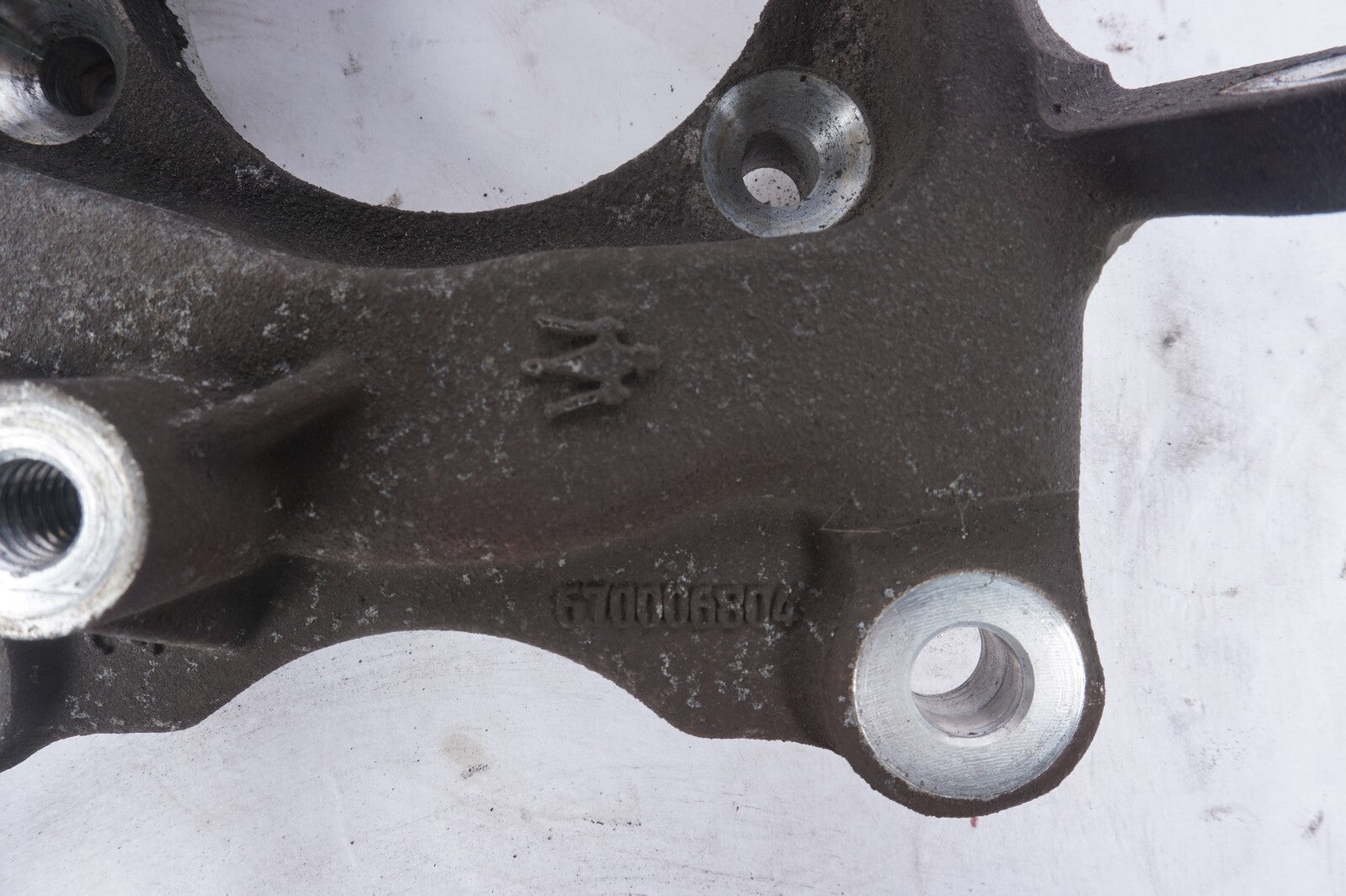 2014 - 2020 Maserati Ghibli Rear Left Driver Side Knuckle Spindle Hub OEM