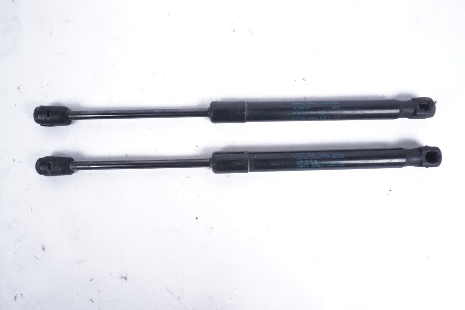 2012-2018 AUDI A6 A7 S6 S7 HOOD LEFT & RIGHT SUPPORT STRUT LIFT CYLINDER SET OEM