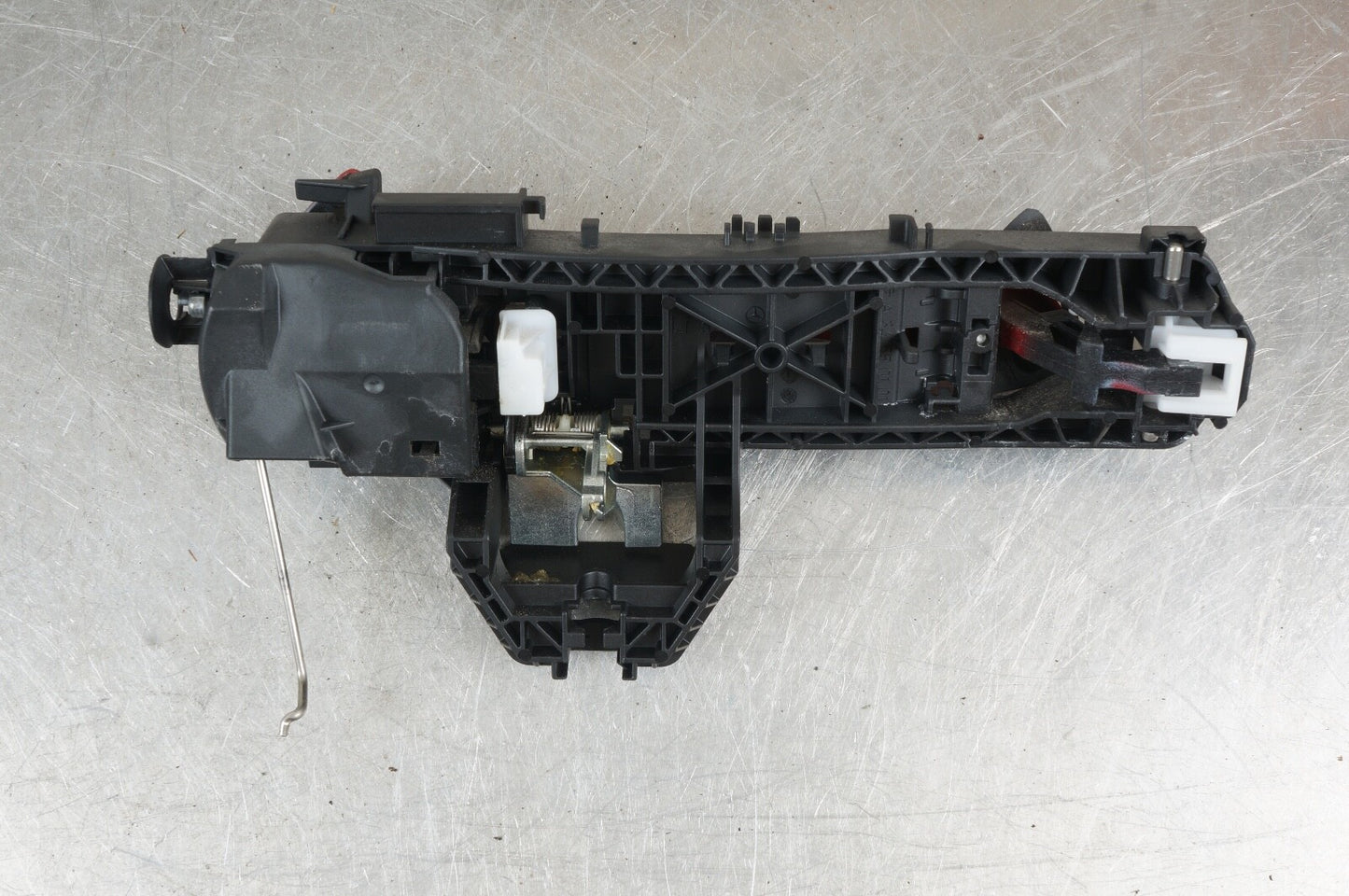 2012 2013 MERCEDES C300 FRONT LEFT DOOR HANDLE ASSEMBLY RED OEM
