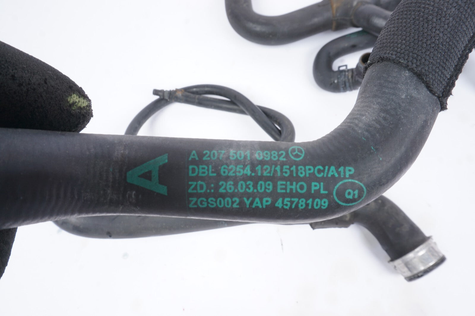 12-14 Mercedes W204 C250 Engine Coolant Hose Line Pipe  OEM