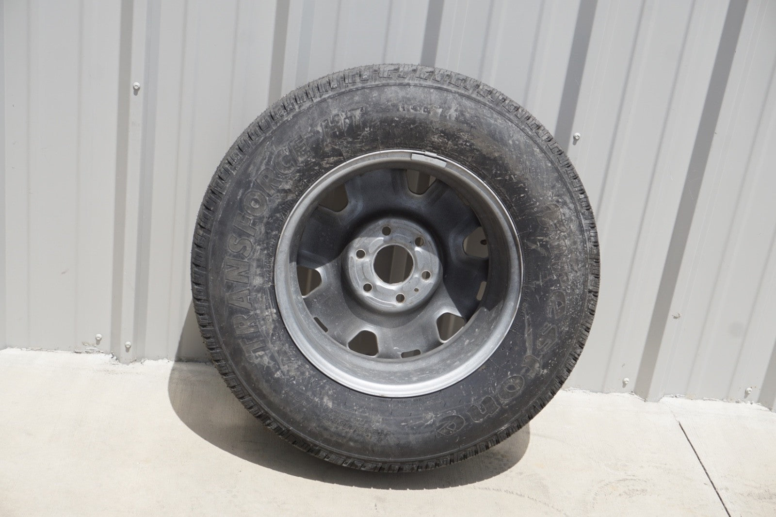 17-19 NISSAN TITAN SPARE WHEEL RIM AND TIRE 245/75 r17