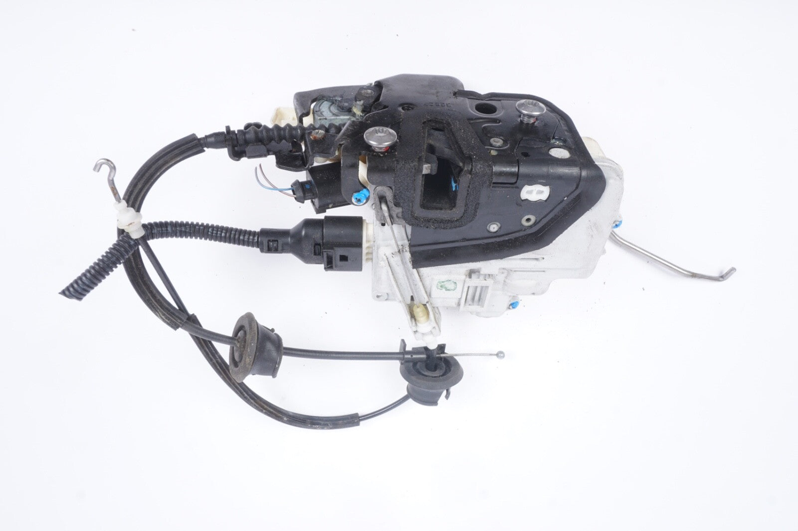 2004 - 10 AUDI A8  FRONT LEFT DOOR LOCK LATCH ACTUATOR